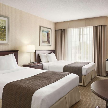 Days Inn By Wyndham Brantford Esterno foto