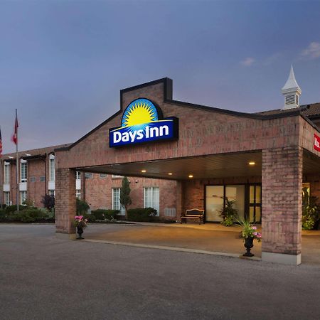 Days Inn By Wyndham Brantford Esterno foto