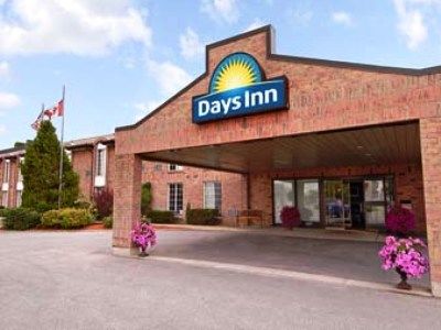 Days Inn By Wyndham Brantford Esterno foto